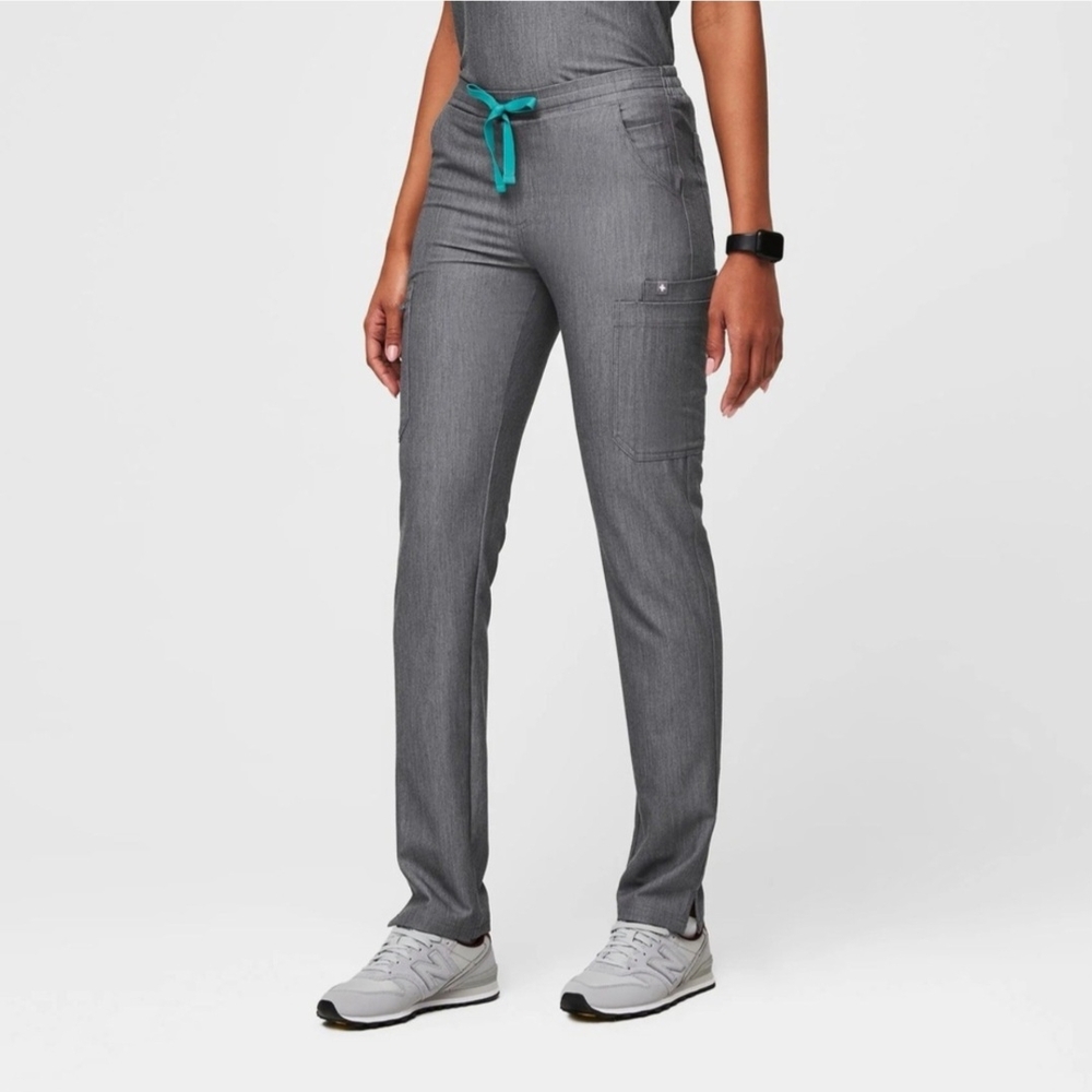 Like New Figs Yola Skinny Scrub Pants Graphite Gray Womens Size XS